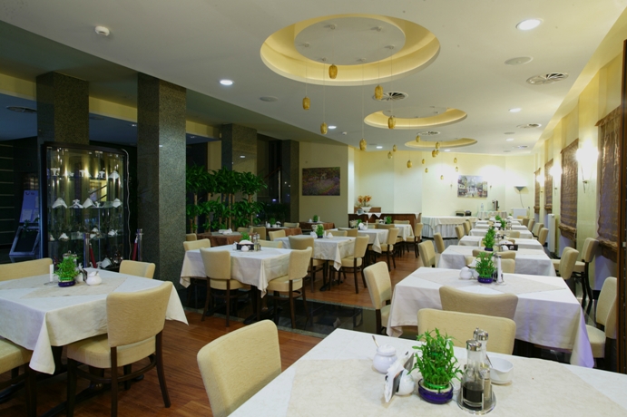 Hotel Gold - Zentral an der Promenade in Swinemünde (Swinoujscie)