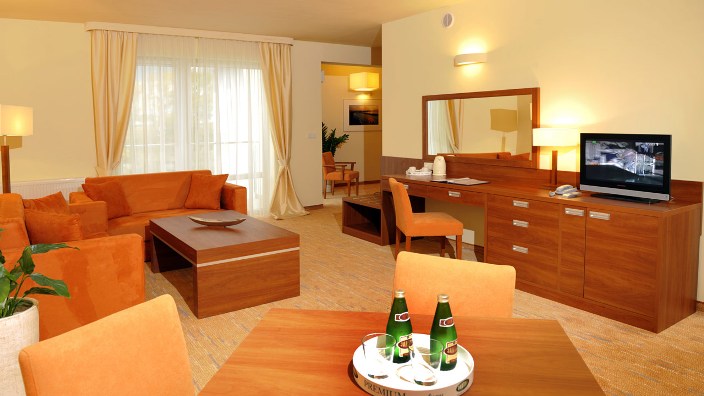 Ikar Plaza - Hotel in Strandnähe mit Wellnessbereich