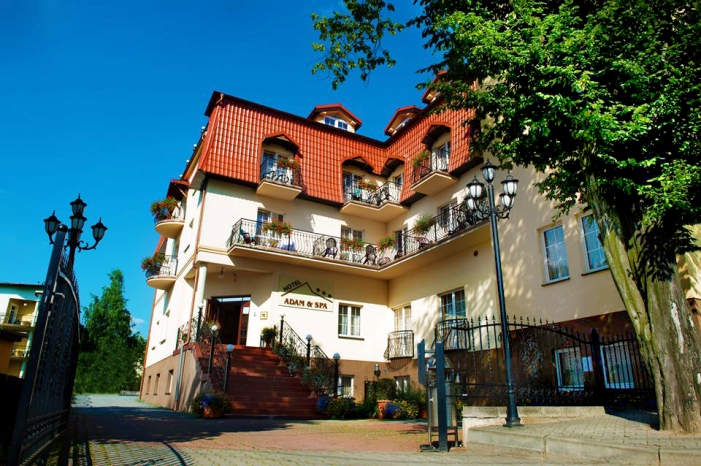 Adam & Spa - Ein gemütliches Hotel mit Schwimmbad und Massagen