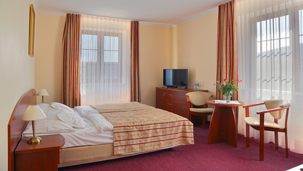 Le Mont Medical & SPA - Hotel mit Schwimmbad und guter Küche mit toller Speisekarte