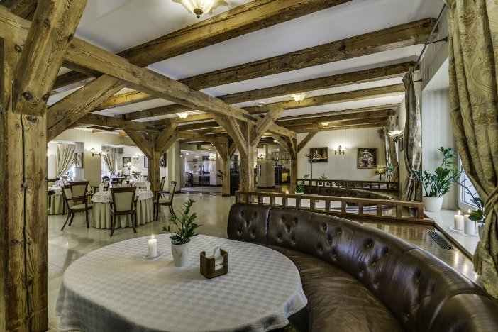 Hotel Lubicz - Kontakt in Ustka (Stolpmünde) und beste Preise