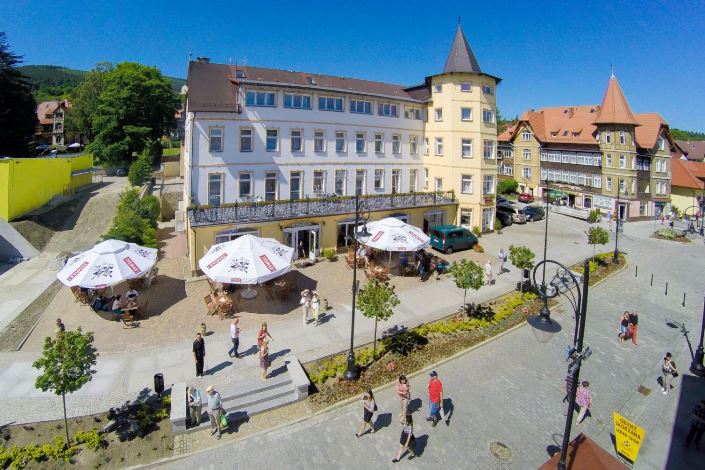 Topaz - Riesengebirge und Niederschlesien sind bekannte Gebiete für Urlaub
