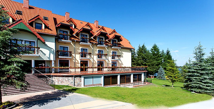 Robert´s Port Lake - Hotel und Zimmer mit Dusche und WC in Mikolajki