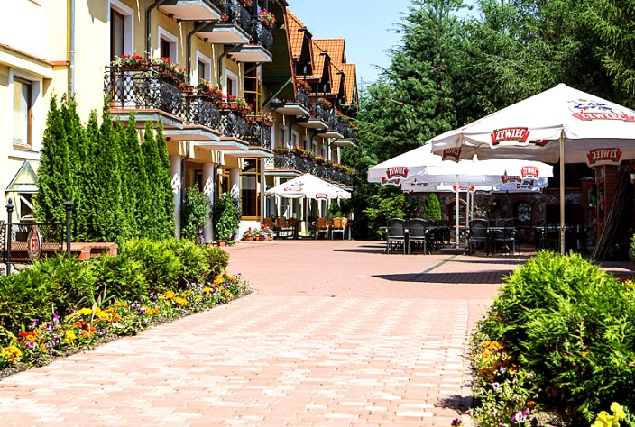 Robert´s Port Lake - Hotel und Zimmer mit Dusche und WC in Mikolajki