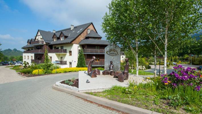 Sandra Spa Karpacz - Hotel am schönen Kurgarten von Krummhübel im Riesengebirge