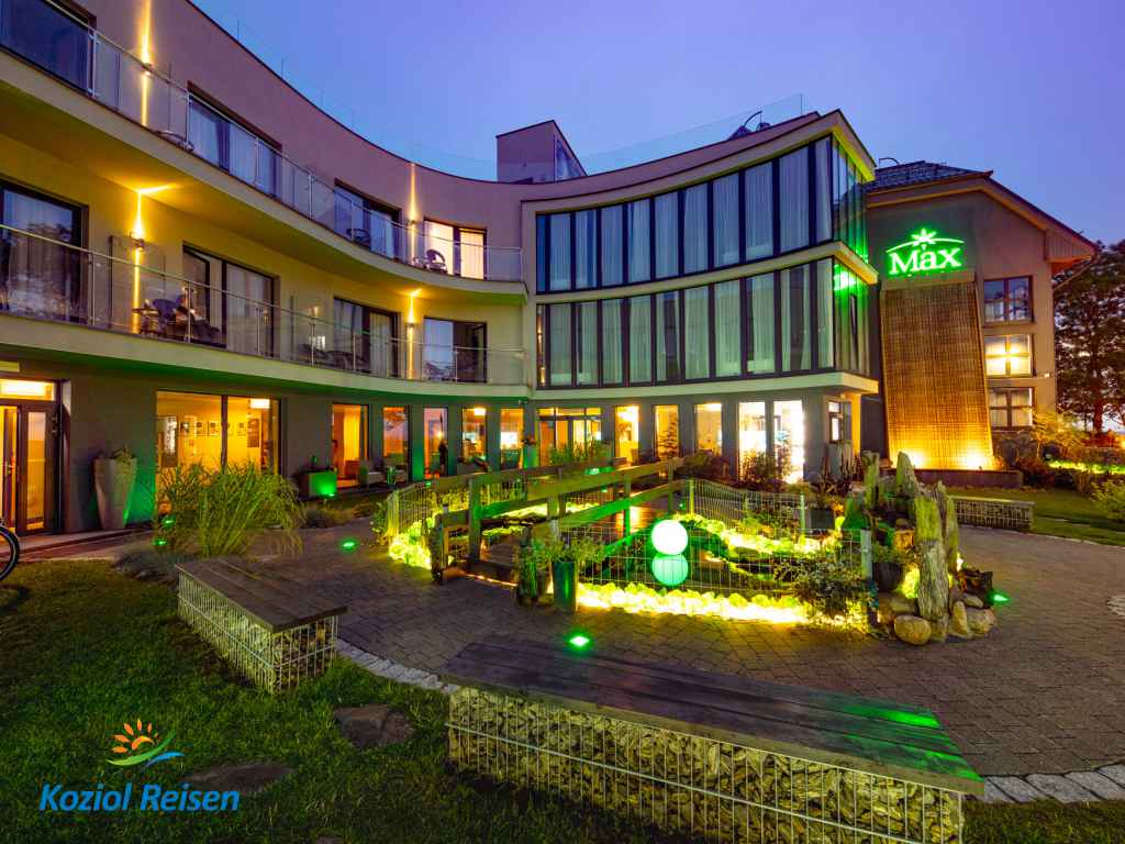 Hotel Max - Hotel in Henkenhagen (Ustronie Morskie) mit Meerblick