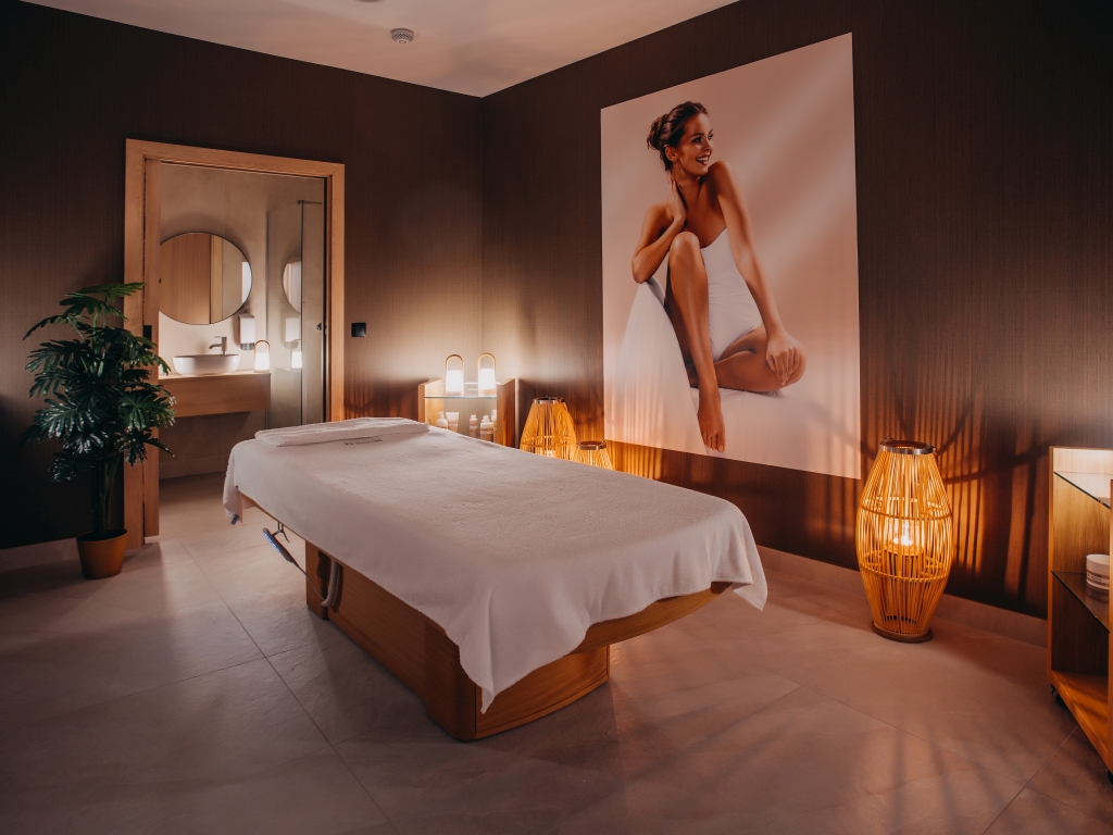 Linea Mare - 5 Sterne Strandhotel mit Pool & Spa