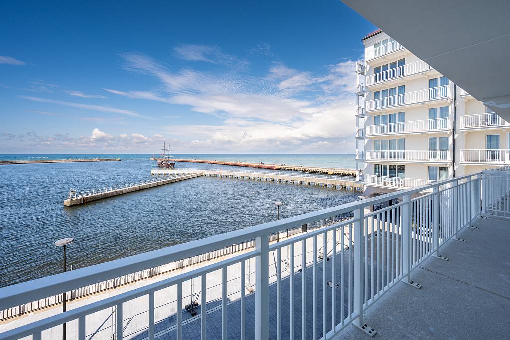 Marina Royale Resort - Island mit kurzer Anreise aus Berlin ohne tropical Charakter